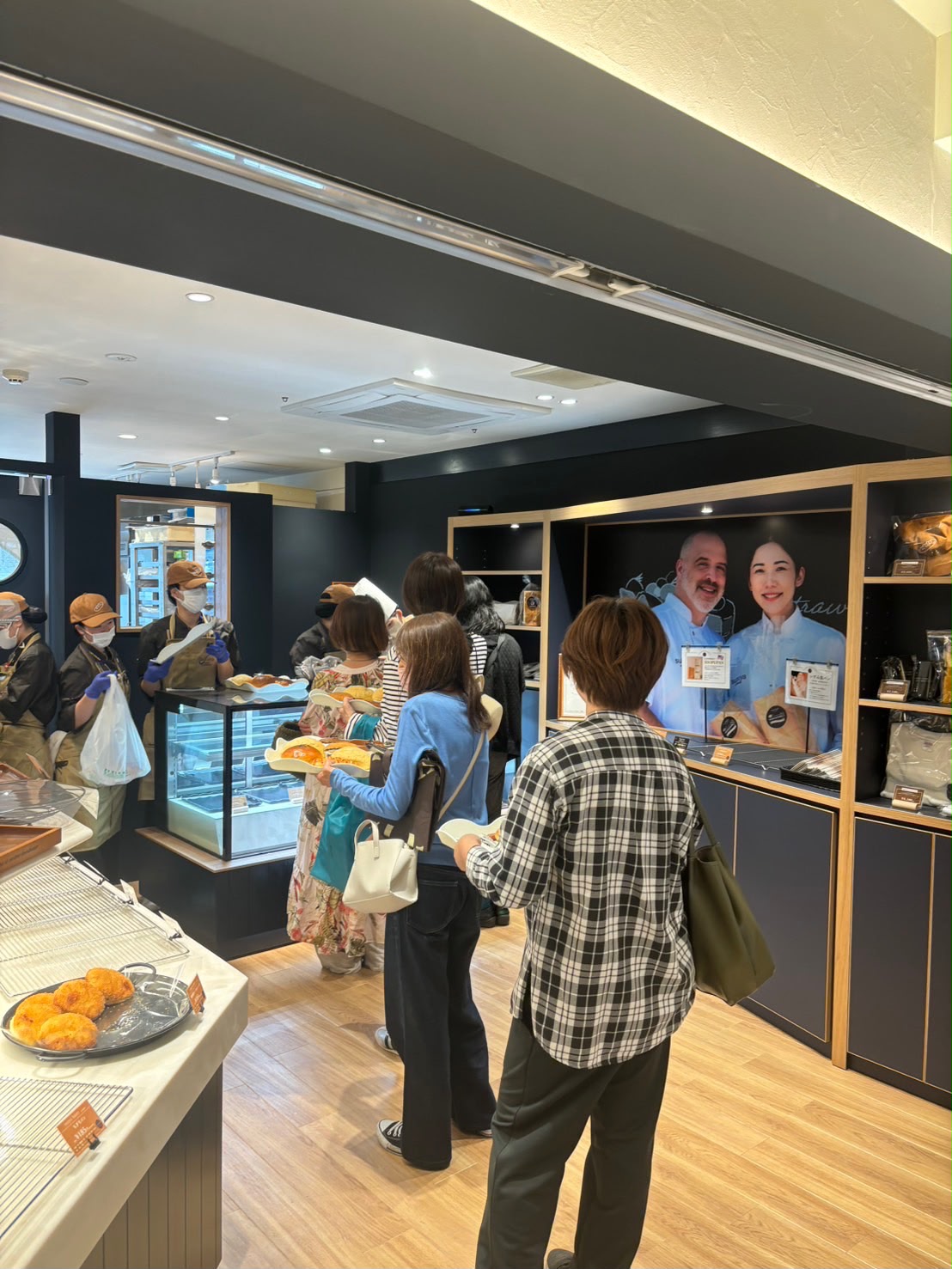 SUZUYA Bakery by Daichi in Osaka Japan